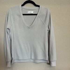 Abercrombie & Fitch Cozy Ribbed V-Neck Sweater
